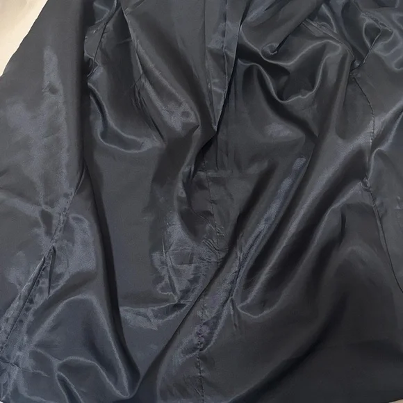 Classic Beige Women's Blazer - Picture 4 of 7